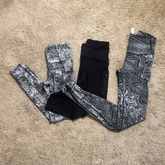 Lot of Lululemon Leggings size 2 Including Wunder Under And Wunder Train - Picture 1 of 12
